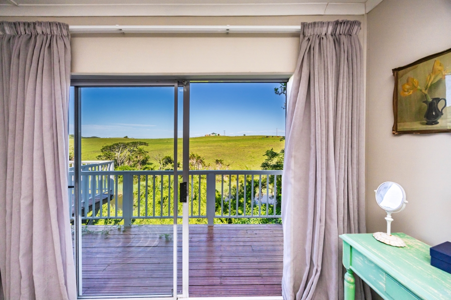 4 Bedroom Property for Sale in Cosy Corner Eastern Cape